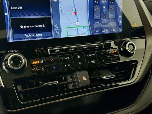 Certified 2022 Toyota Highlander Limited image 15