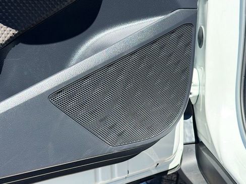 Used 2022 Toyota C-HR Limited image 22