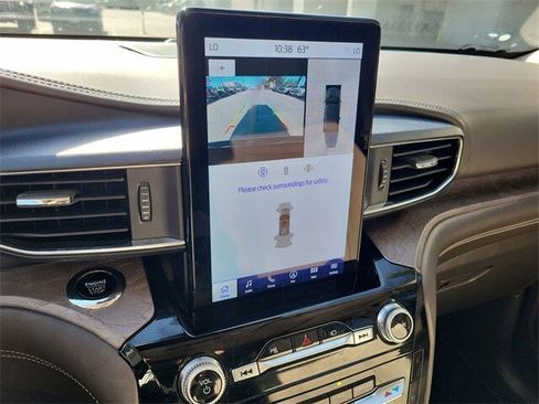 Used 2023 Ford Explorer Platinum w/ Technology Package image 23