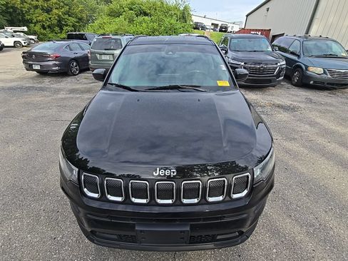 Used 2022 Jeep Compass Latitude AWD/4WD image 13