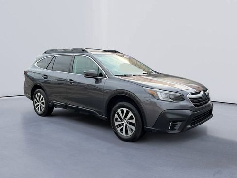 Used 2022 Subaru Outback Premium image 1
