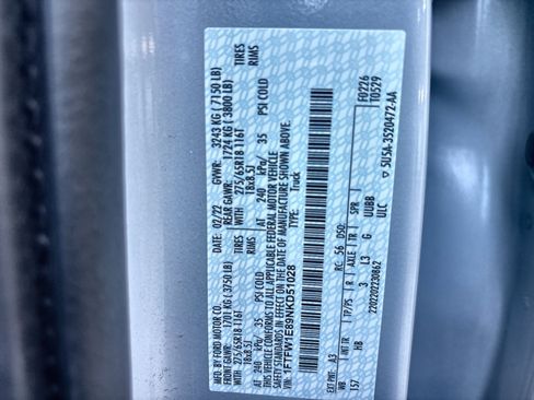 Used 2022 Ford F150 Lariat w/ Equipment Group 502A High image 39