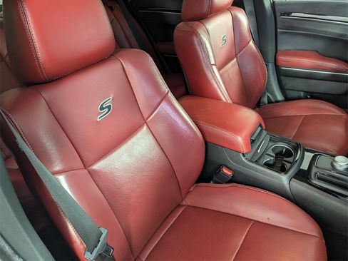 Certified 2021 Chrysler 300 S w/ S Model Appearance Package image 32