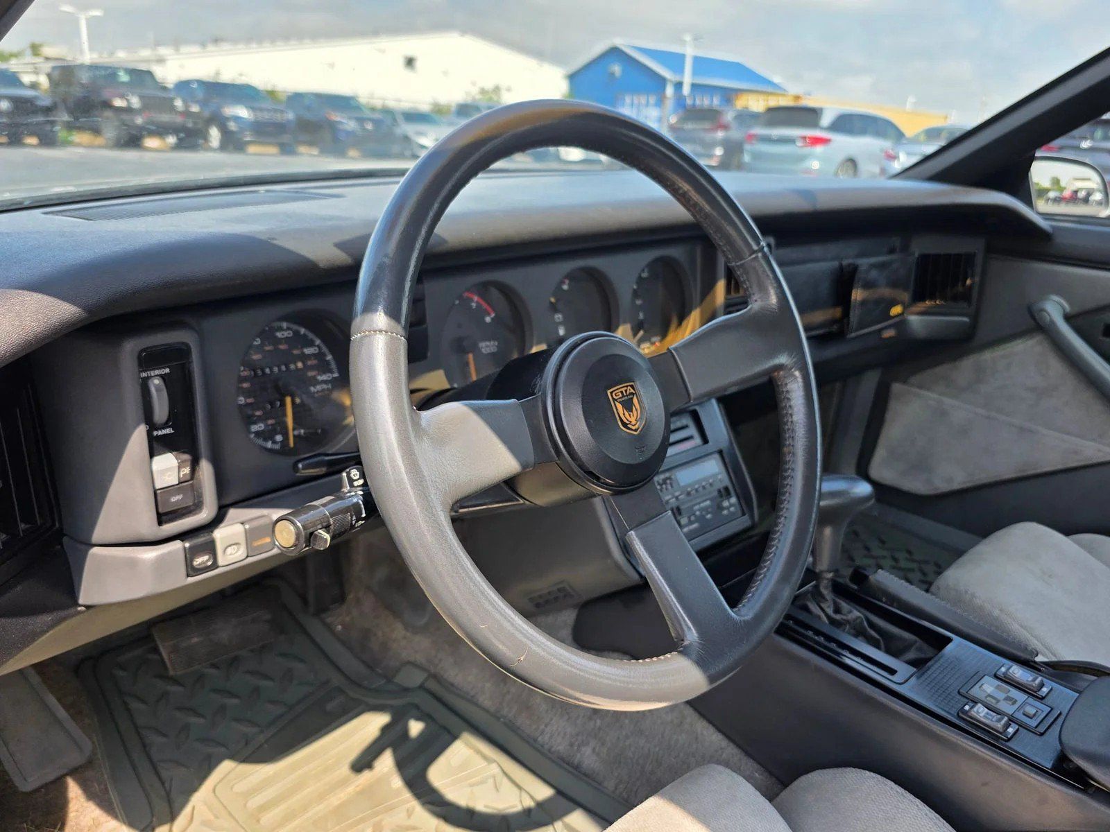 Used 1987 Pontiac Firebird Trans Am RWD image 11