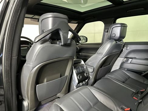 Used 2019 Land Rover Range Rover Sport HSE AWD/4WD image 24