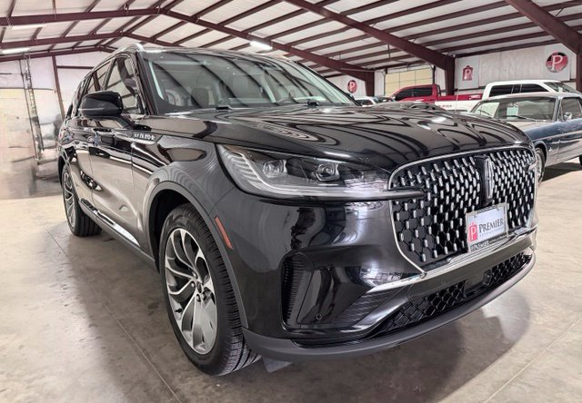 Used 2025 Lincoln Aviator Reserve w/ Illumination Package RWD image 1