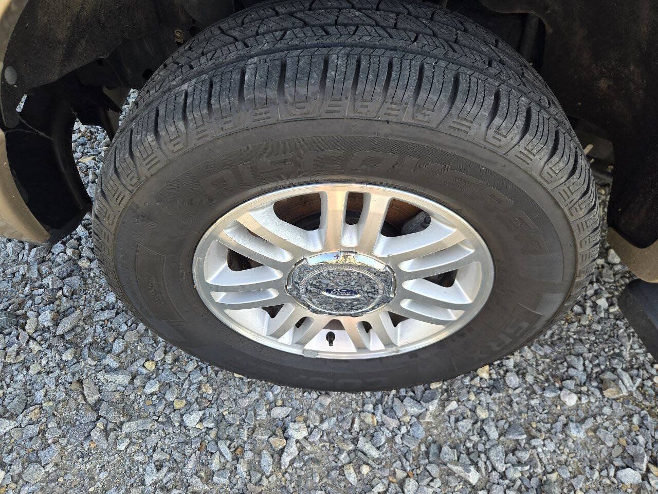 Used 2014 Ford F150 Lariat w/ Equipment Group 501A Mid AWD/4WD image 3