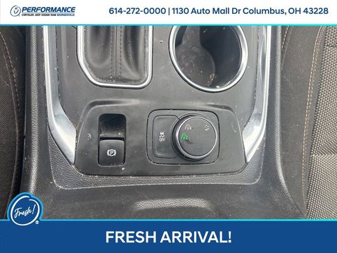 Used 2019 Chevrolet Traverse LT image 24