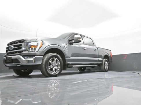 Used 2023 Ford F150 Lariat w/ Trailer Tow Package image 38