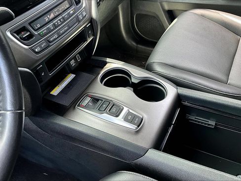 Used 2023 Honda Ridgeline RTL-E image 16