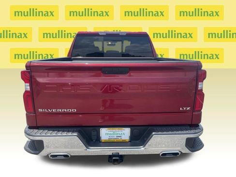 Used 2022 Chevrolet Silverado 1500 LTZ AWD/4WD image 9