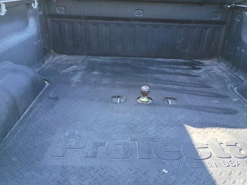 Used 2019 Chevrolet Silverado 1500 LT w/ All Star Edition image 26