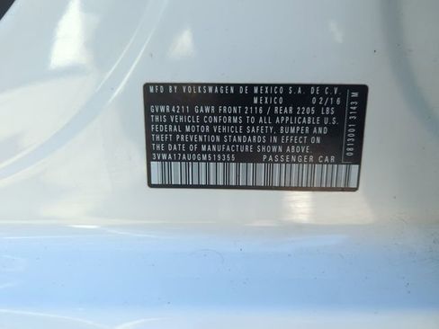 Used 2016 Volkswagen Golf S FWD image 36