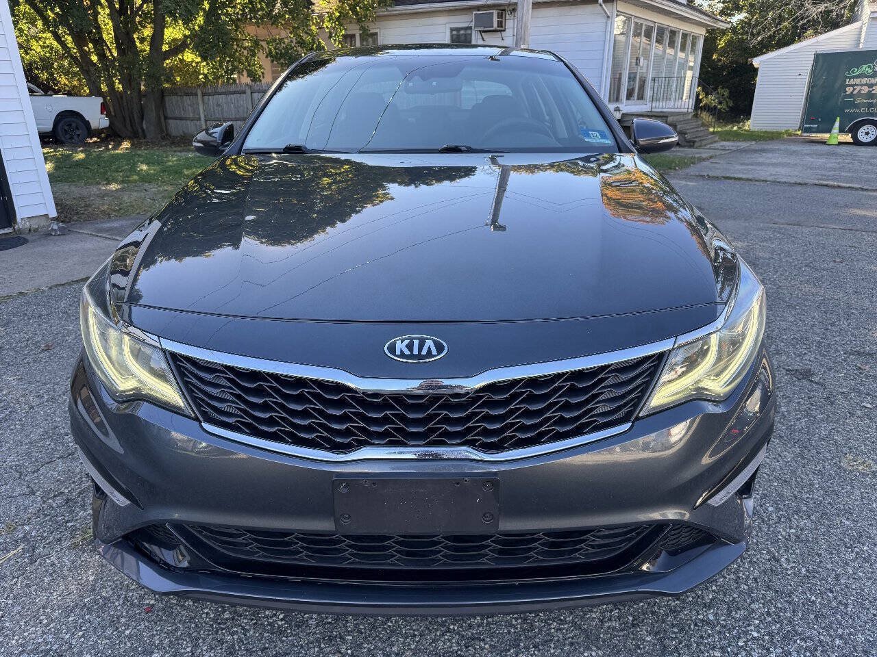 Used 2019 Kia Optima LX FWD image 2