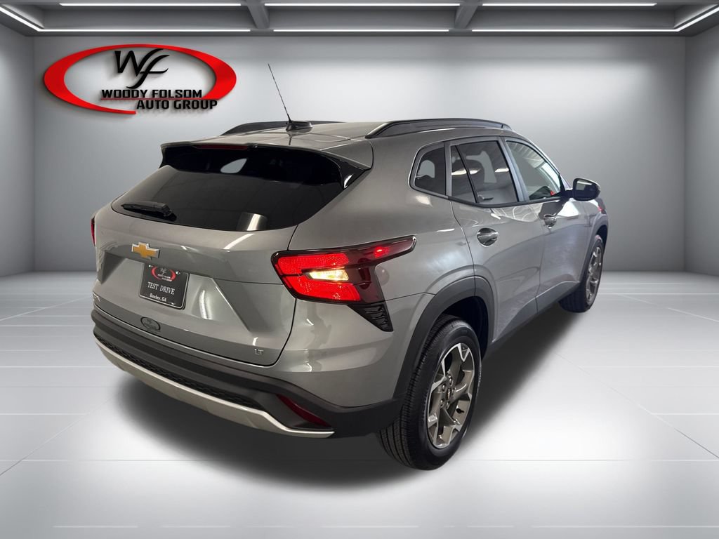 New 2026 Chevrolet Trax LT w/ LT Convenience Package FWD image 6