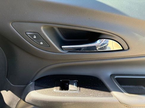 Used 2024 Chevrolet Equinox Premier w/ LPO, Floor Liner Package FWD image 28