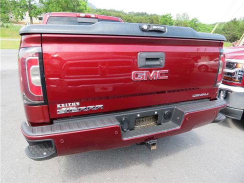 Used 2016 GMC Sierra 1500 Denali w/ Enhanced Driver Alert Package AWD/4WD image 19