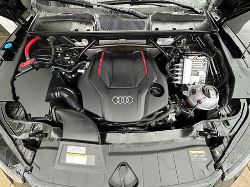 Used 2023 Audi SQ5 Premium Plus image 12