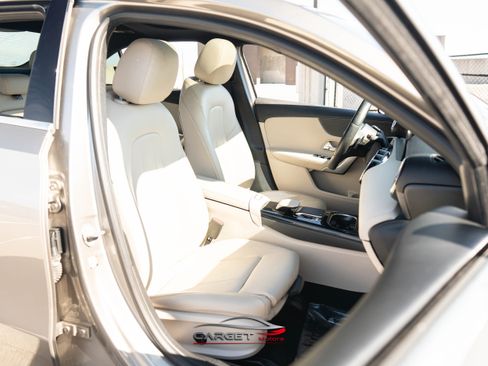 Used 2019 Mercedes-Benz A 220 image 17