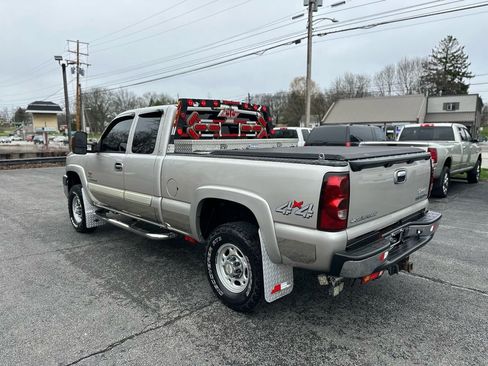 Used 2004 Chevrolet Silverado 2500 LT w/ Heavy-Duty Power Package image 3