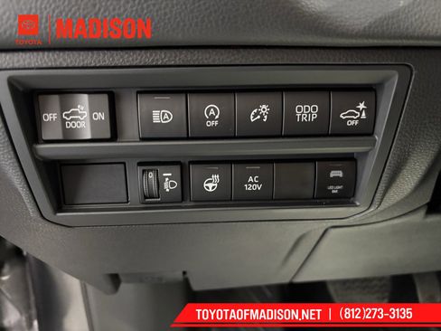 Used 2022 Toyota Tundra Limited image 13