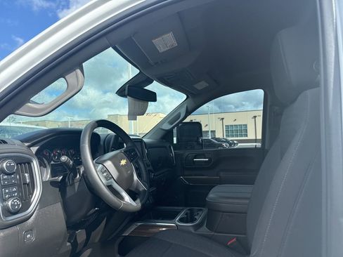 Used 2023 Chevrolet Silverado 3500 LT w/ Convenience Package AWD/4WD image 6
