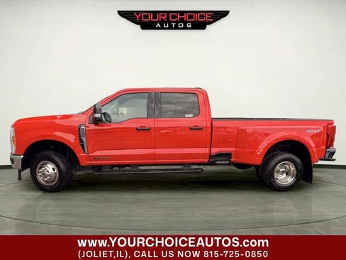 Used 2024 Ford F350 XLT AWD/4WD image 2