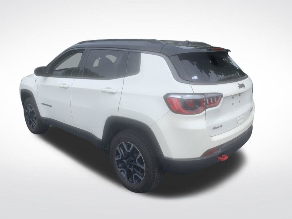 Used 2019 Jeep Compass Trailhawk AWD/4WD image 2