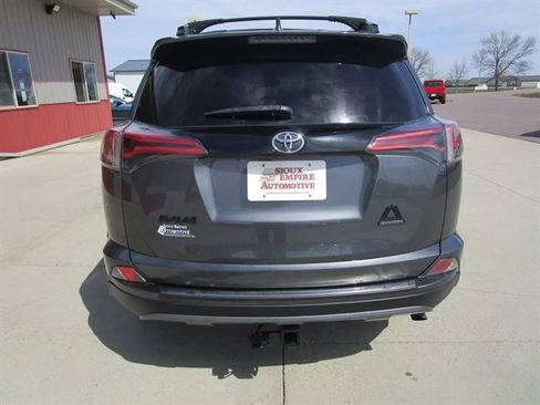 Used 2018 Toyota RAV4 Adventure AWD/4WD image 8