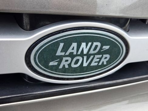 Used 2025 Land Rover Defender 110 S AWD/4WD image 17