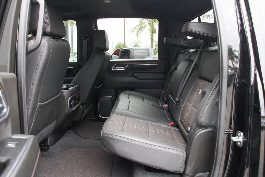 Used 2024 Chevrolet Silverado 2500 High Country AWD/4WD image 39