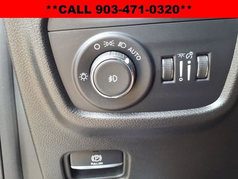 Used 2024 Jeep Grand Cherokee Limited image 22