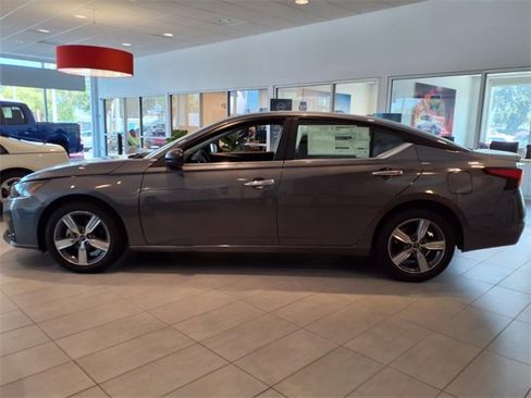 New 2025 Nissan Altima 2.5 S image 4