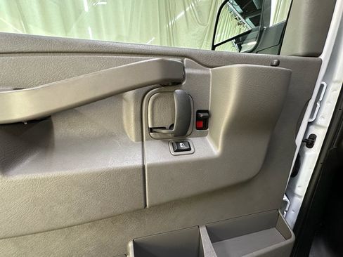 Certified 2025 Chevrolet Express 2500 w/ Driver Convenience Package RWD image 23