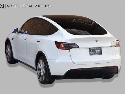 Used 2020 Tesla Model Y Long Range AWD/4WD image 7