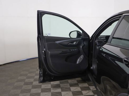 Used 2025 Buick Envista Preferred w/ Convenience I Package FWD image 15