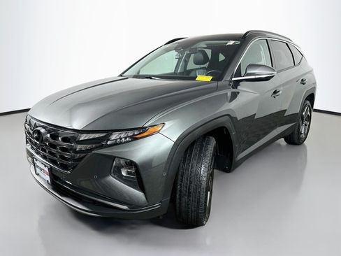 Used 2023 Hyundai Tucson Limited w/ Cargo Package AWD/4WD image 3