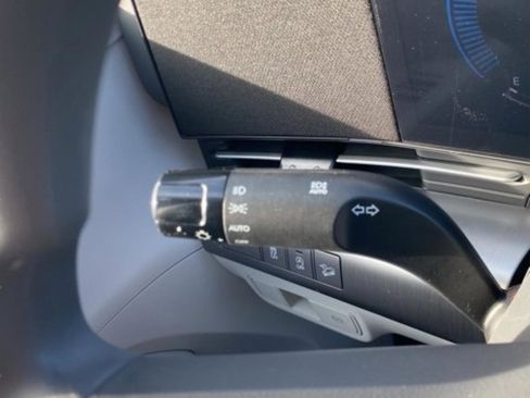 New 2026 Hyundai Kona SE FWD image 18