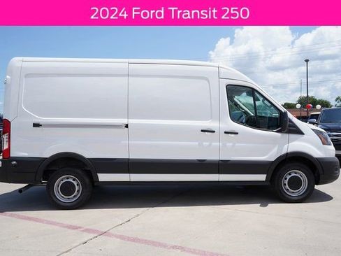 New 2024 Ford Transit 250 148 Medium Roof RWD image 8