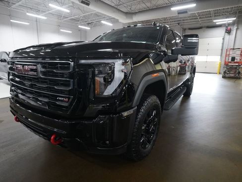 Used 2026 GMC Sierra 2500 AT4 w/ AT4 Preferred Package AWD/4WD image 12