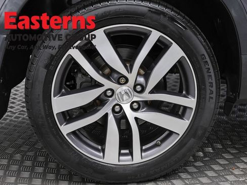Used 2016 Honda Pilot Touring image 33