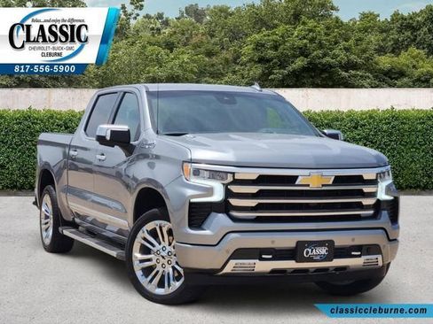 Used 2025 Chevrolet Silverado 1500 High Country AWD/4WD image 1