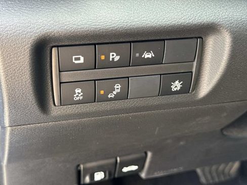 Used 2025 Nissan Kicks Play S FWD image 32
