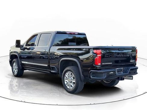 Used 2024 Chevrolet Silverado 2500 High Country w/ High Country Premium Package AWD/4WD image 7