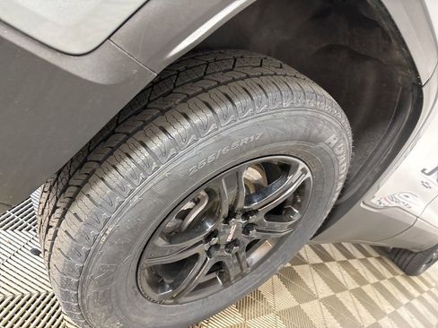 Used 2023 GMC Acadia AT4 w/ Technology Package AWD/4WD image 35
