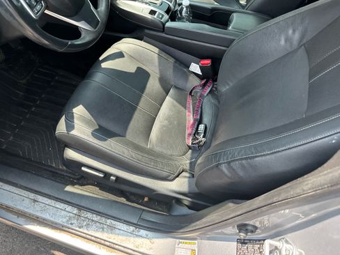 Used 2018 Honda Civic Touring image 13