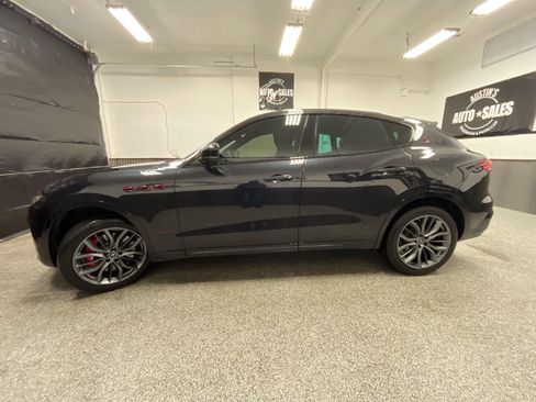 Used 2020 Maserati Levante S GranSport image 7