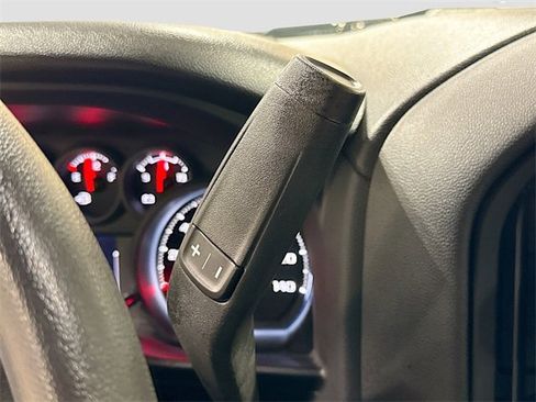 Used 2024 Chevrolet Silverado 2500 Custom w/ Custom Value Package image 18