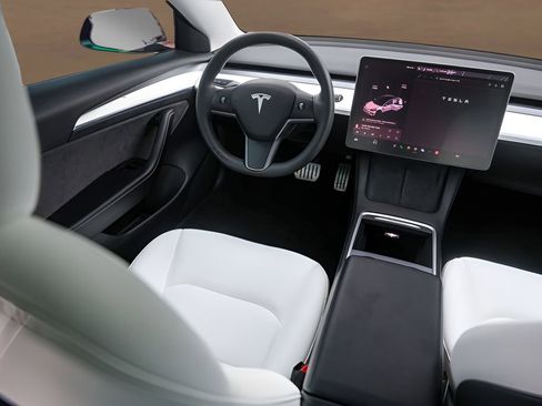 Used 2021 Tesla Model 3 Performance AWD/4WD image 23