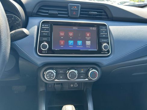 Used 2025 Nissan Versa SV FWD image 17